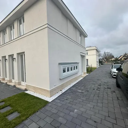 Nova Villa *