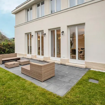 Nova Villa *